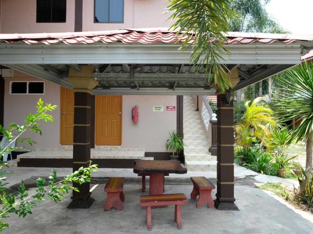 Oyo 44005 Senangin Resort & Cafe Tumpat Екстериор снимка